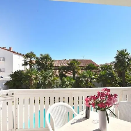 Apartment Ferienwohnung Fuer 4 Personen Ca 38 Qm In Porec, Istrien Istrische Riviera *