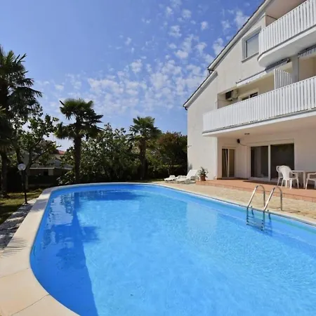 Apartment Ferienwohnung Fuer 4 Personen Ca 38 Qm In Porec, Istrien Istrische Riviera
