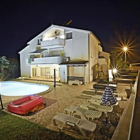 Apartment Ferienwohnung Fuer 4 Personen Ca 38 Qm In Porec, Istrien Istrische Riviera